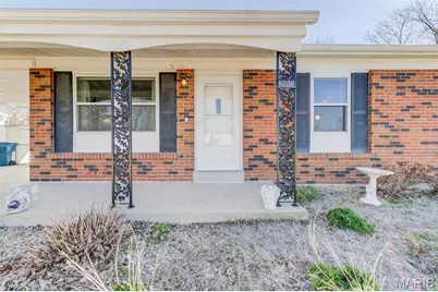 2843 Glenway Drive, Maryland Heights, MO 63043 - Photo 7