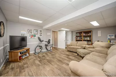 5842 Westcliffe Drive, Saint Louis, MO 63129 - Photo 33