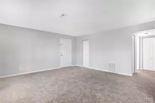 113 Lemans Ct, Lake Saint Louis, MO 63367 - Photo 7