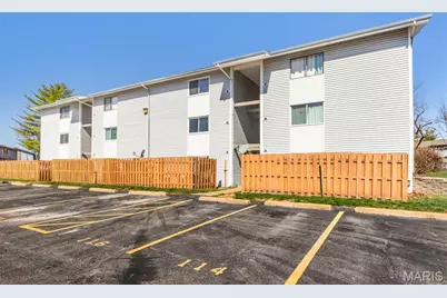 113 Lemans Court #113, Lake Saint Louis, MO 63367 - Photo 3