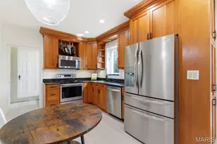 1006 Briarton Dr, Saint Louis, MO 63126 - Photo 3