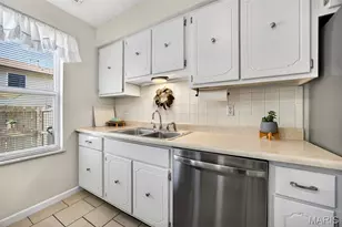 31 Park Charles Blvd, Saint Peters, MO 63376 - Photo 11