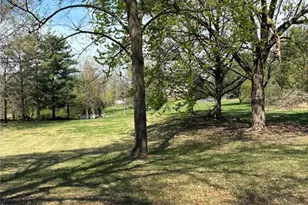 14731 Philip Meadows Ct, Florissant, MO 63034 - Photo 3