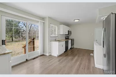 596 Haventree Drive, Hazelwood, MO 63042 - Photo 5