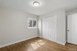 596 Haventree Dr, Hazelwood, MO 63042 - Photo 9