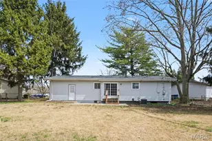 596 Haventree Dr, Hazelwood, MO 63042 - Photo 15