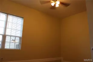 257 S Florissant Rd, Ferguson, MO 63135 - Photo 7