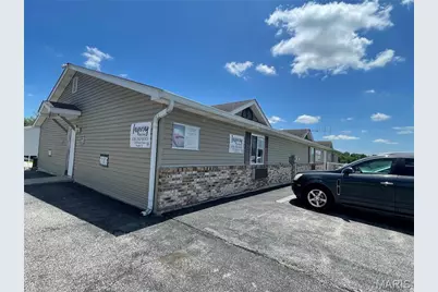 120 East Avenue #5, Winfield, MO 63389 - Photo 1