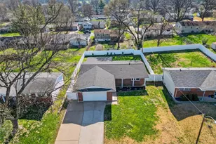 616 Norma Dr, Saint Charles, MO 63301 - Photo 5