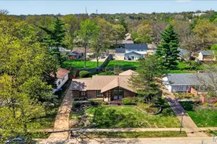 15233 Country Ridge Dr, Chesterfield, MO 63017 - Photo 33