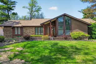 15233 Country Ridge Dr, Chesterfield, MO 63017 - Photo 1