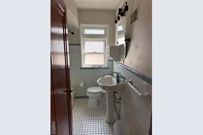 5601 Tholozan Avenue, Saint Louis, MO 63109 - Photo 9