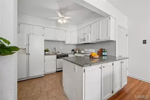 1121 Ralph Terrace, Saint Louis, MO 63117 - Photo 13