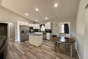 329 Apple Park Wy, Poplar Bluff, MO 63901 - Photo 13