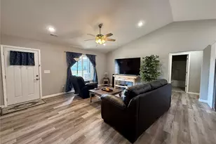 329 Apple Park Wy, Poplar Bluff, MO 63901 - Photo 3