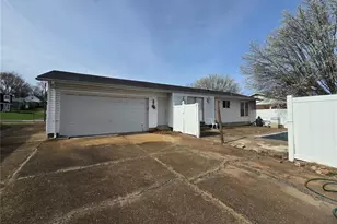 3655 Seville Dr, Florissant, MO 63033 - Photo 49