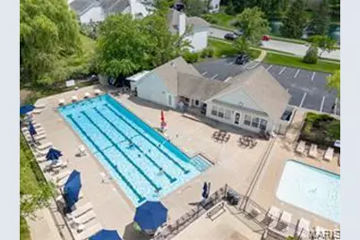 211 Cheval Square Drive, Chesterfield, MO 63005 - Photo 57