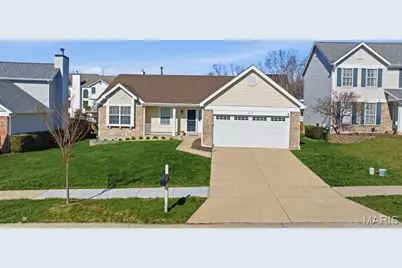 211 Cheval Square Drive, Chesterfield, MO 63005 - Photo 51