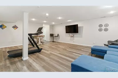 211 Cheval Square Drive, Chesterfield, MO 63005 - Photo 31