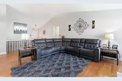 211 Cheval Square Drive, Chesterfield, MO 63005 - Photo 11