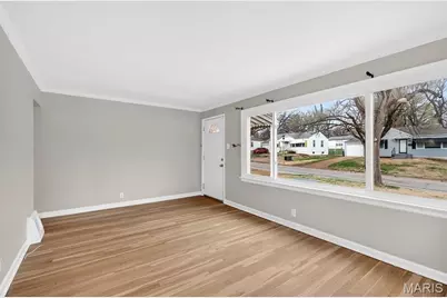 10505 Ewell Drive, Saint Louis, MO 63137 - Photo 7