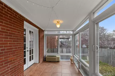 7464 Stanford Avenue, University City, MO 63130 - Photo 31