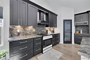 9784 Ridgecrest Dr, Hillsboro, MO 63050 - Photo 23