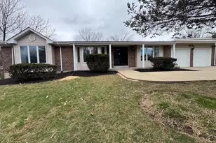 924 Fernview Dr, Creve Coeur, MO 63141 - Photo 3