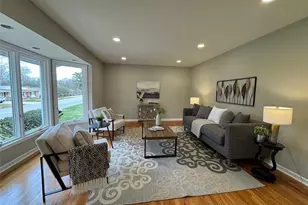 924 Fernview Dr, Creve Coeur, MO 63141 - Photo 5