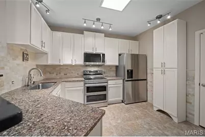 2073 Hawks Landing Drive #C, Lake Saint Louis, MO 63367 - Photo 11