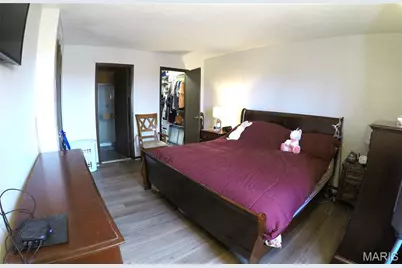 5569 Baronridge Drive #4, Unincorporated, MO 63129 - Photo 13