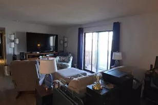 5569 Baronridge Dr, Unincorporated, MO 63129 - Photo 3