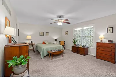 7356 Whitehall Colonial Lane, Saint Louis, MO 63119 - Photo 11
