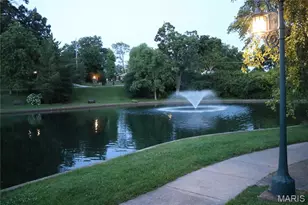 7326 Country Club Dr, Saint Louis, MO 63121 - Photo 39