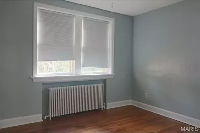 7326 Country Club Drive, Saint Louis, MO 63121 - Photo 9