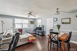 2326 Hennepin Dr, Saint Louis, MO 63114 - Photo 9