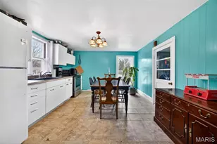 306 Wall St, Wentzville, MO 63385 - Photo 15