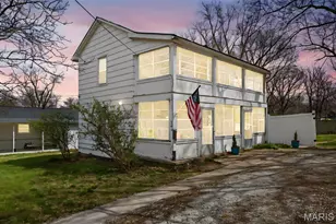 306 Wall St, Wentzville, MO 63385 - Photo 7