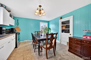 306 Wall St, Wentzville, MO 63385 - Photo 17