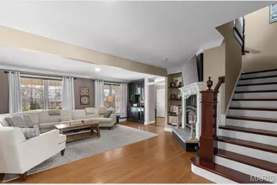 12301 Matthews Lane, Saint Louis, MO 63127 - Photo 11