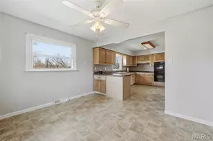 207 Scenic Dr, Elsberry, MO 63343 - Photo 17