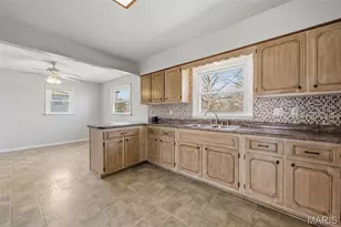 207 Scenic Dr, Elsberry, MO 63343 - Photo 15