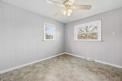 207 Scenic Drive, Elsberry, MO 63343 - Photo 23