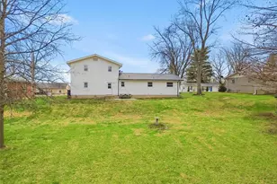 207 Scenic Dr, Elsberry, MO 63343 - Photo 35