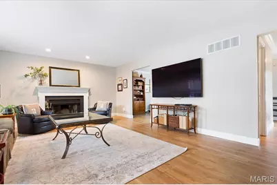 1462 Carriage Bridge Trail, Ballwin, MO 63021 - Photo 5