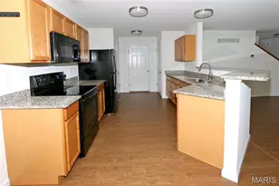 172 Weatherby Landing Dr, O'Fallon, MO 63366 - Photo 7