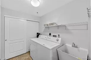540 North and South Rd, University City, MO 63130 - Photo 17