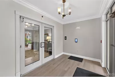 540 N and South Road #103, University City, MO 63130 - Photo 3