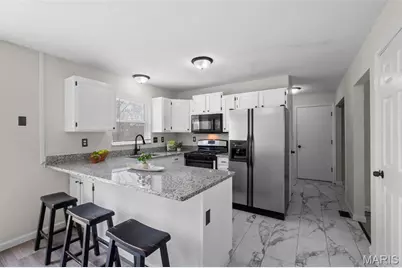 1981 Saint Johns Crossing, Arnold, MO 63010 - Photo 9