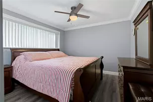 9443 Oakwood Manor Ln, Sunset Hills, MO 63126 - Photo 13